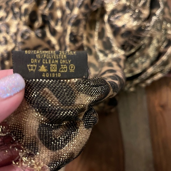 Louis Vuitton disco scarf 100% authentic - Picture 2 of 3